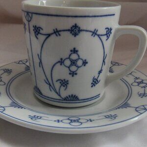 Jager Eisenburg Blau Saks Hotel Quality Tea Cup and Saucer Made in Germany  Q230